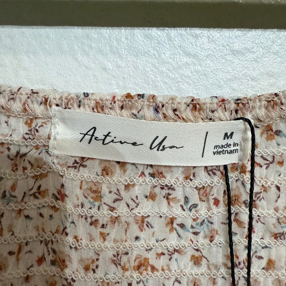 Active USA Floral Ruched Cropped Blouse Long Sleeve Square Neck Sz M NWT - Picture 5 of 13